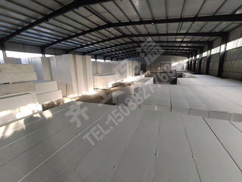 發(fā)泡水泥板表面光澤以及較好的高溫性能 發(fā)泡水泥板表面光澤以及較好的高溫性能